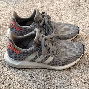 Adidas swift run shoes size 7 1/2